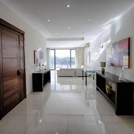 The - 4bed Sliemaseafront Fl 1 By Homely Sliema