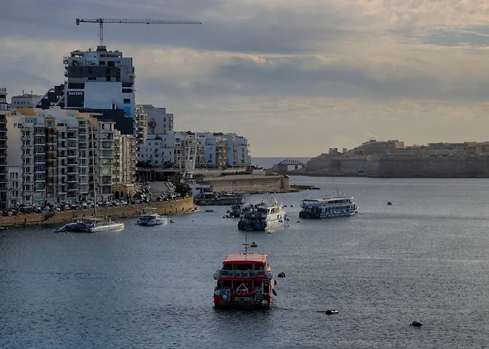 The - 4bed Sliemaseafront Fl 1 By Homely * Σλιέμα