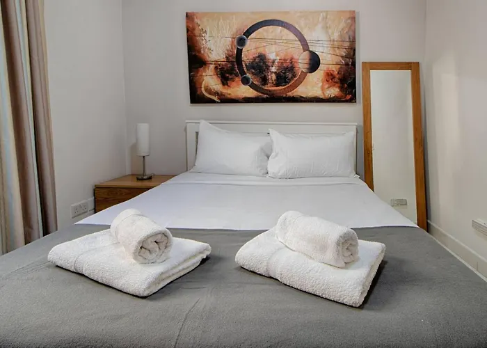 The - 4bed Sliemaseafront Fl 1 By Homely Διαμέρισμα *