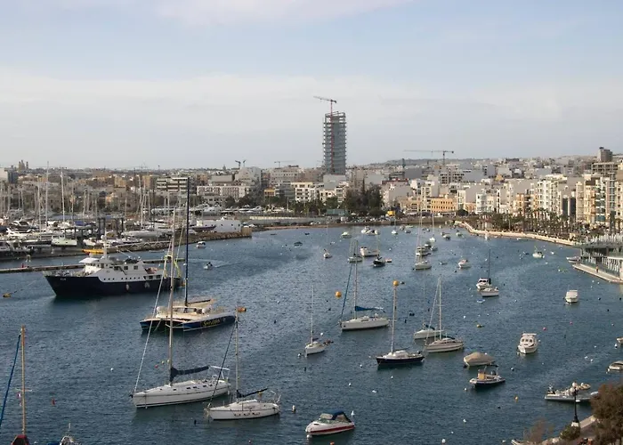 The - 4bed Sliemaseafront Fl 1 By Homely * Σλιέμα