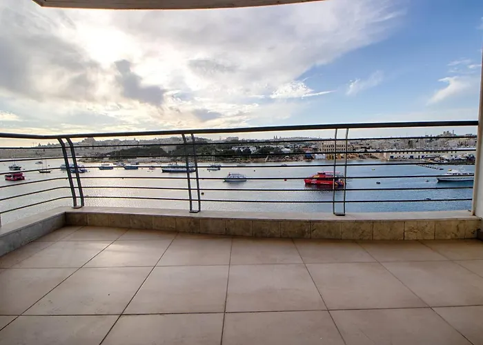 Διαμέρισμα The - 4bed Sliemaseafront Fl 1 By Homely *