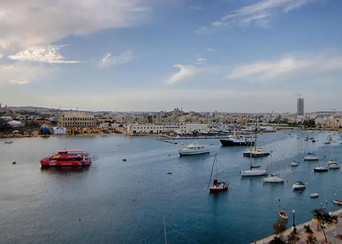 The - 4bed Sliemaseafront Fl 1 By Homely *