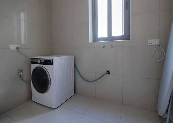 The - 4bed Sliemaseafront Fl 1 By Homely