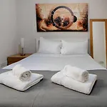 The - 4bed Sliemaseafront Fl 1 By Homely Apartment *