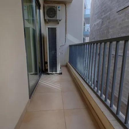 Apartment The - 4bed Sliemaseafront Fl 1 By Homely Sliema